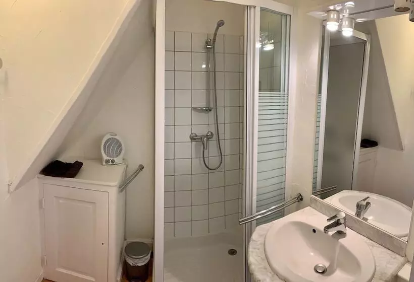 تختخواب و صبحانه Manoir De Bois En Ardres