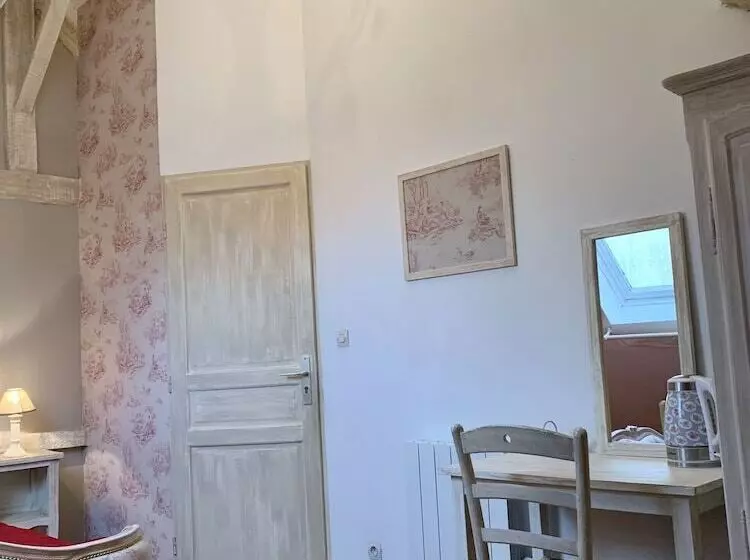 تختخواب و صبحانه Manoir De Bois En Ardres