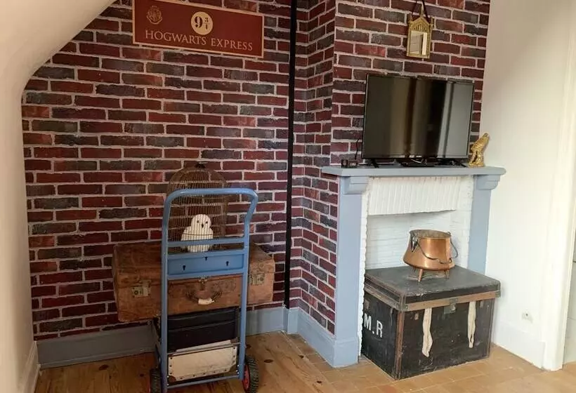 تختخواب و صبحانه Manoir De Bois En Ardres