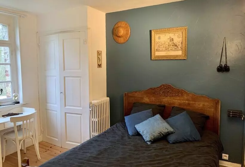 تختخواب و صبحانه Manoir De Bois En Ardres