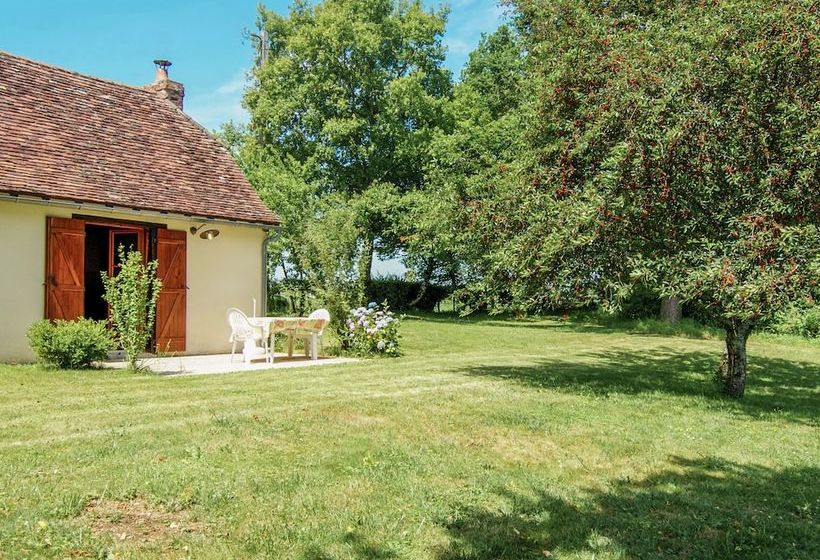 Charming Cottage With Garden, Barbecue, Garden Furniture