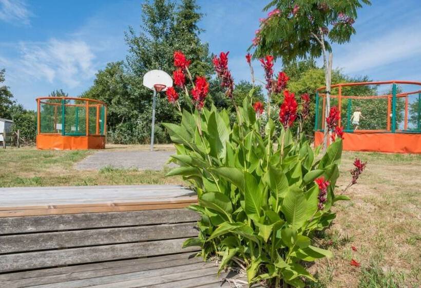 فندق Camping De Kernéjeune