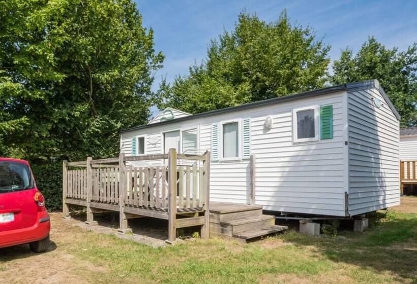 فندق Camping De Kernéjeune