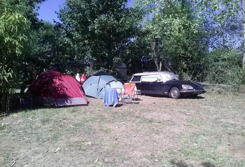 ホテル Camping De Kernéjeune