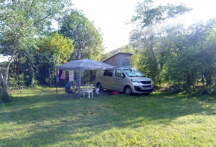 فندق Camping De Kernéjeune