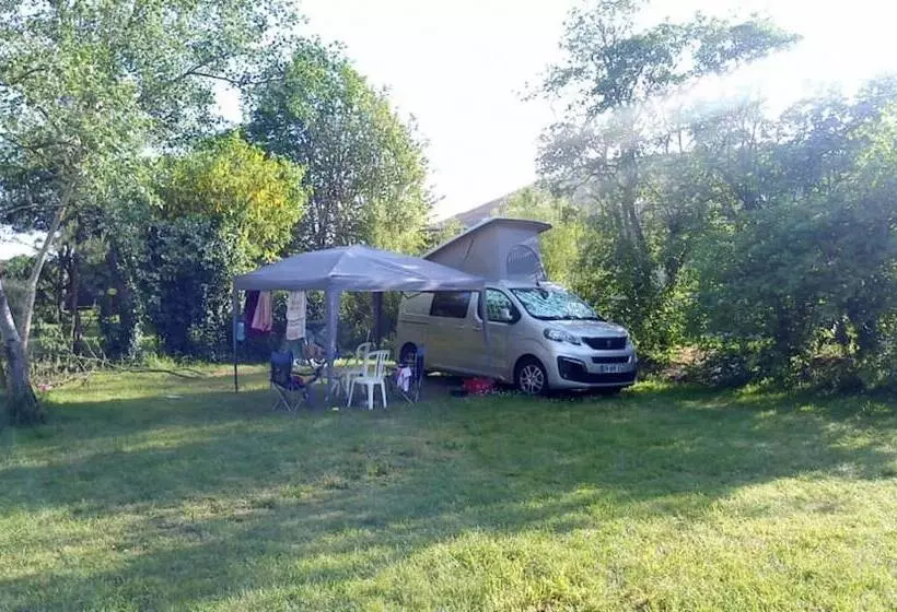 ホテル Camping De Kernéjeune