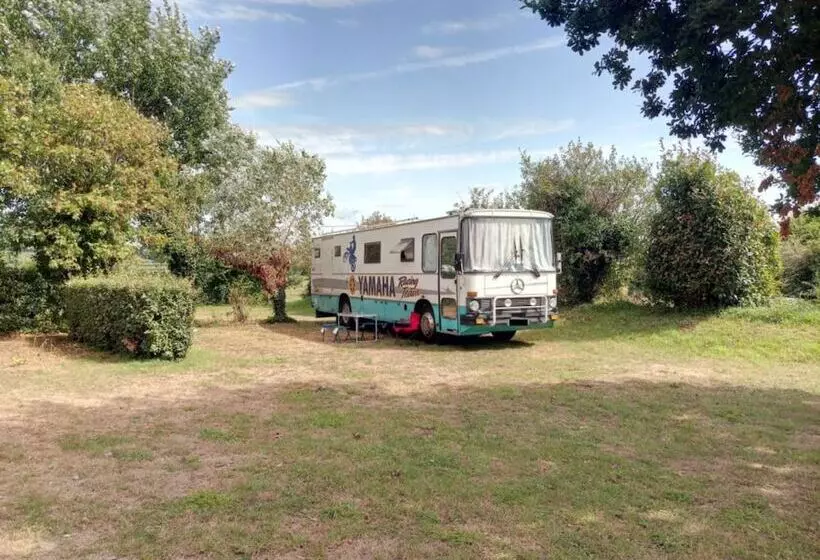 ホテル Camping De Kernéjeune