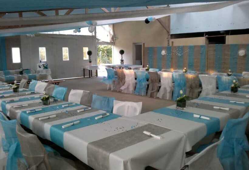 فندق Camping De Kernéjeune