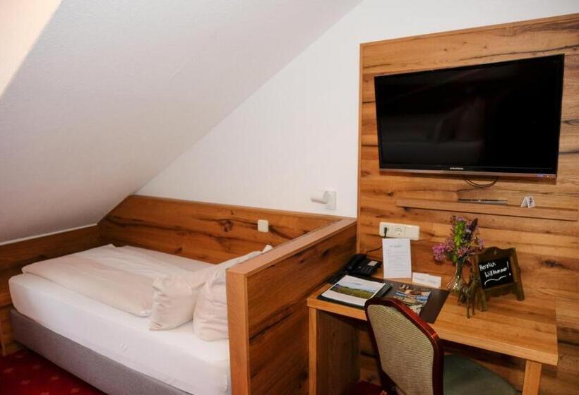 Отель Der Obere Wirt Zum Queri