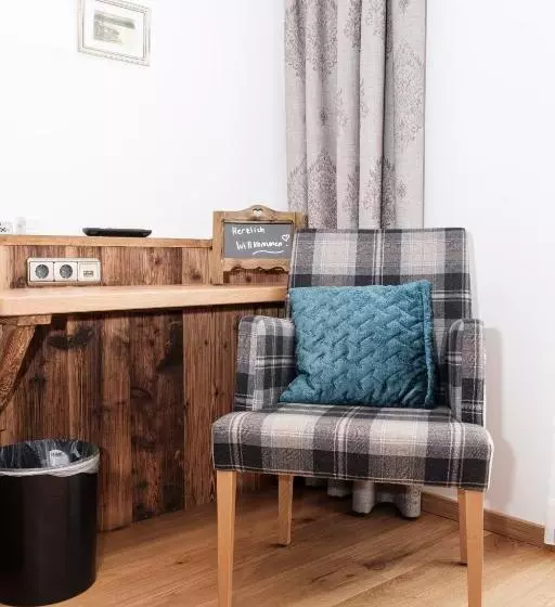 Hotelli Der Obere Wirt Zum Queri