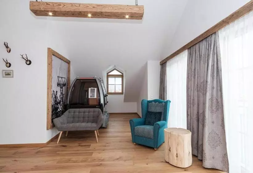 Hotelli Der Obere Wirt Zum Queri