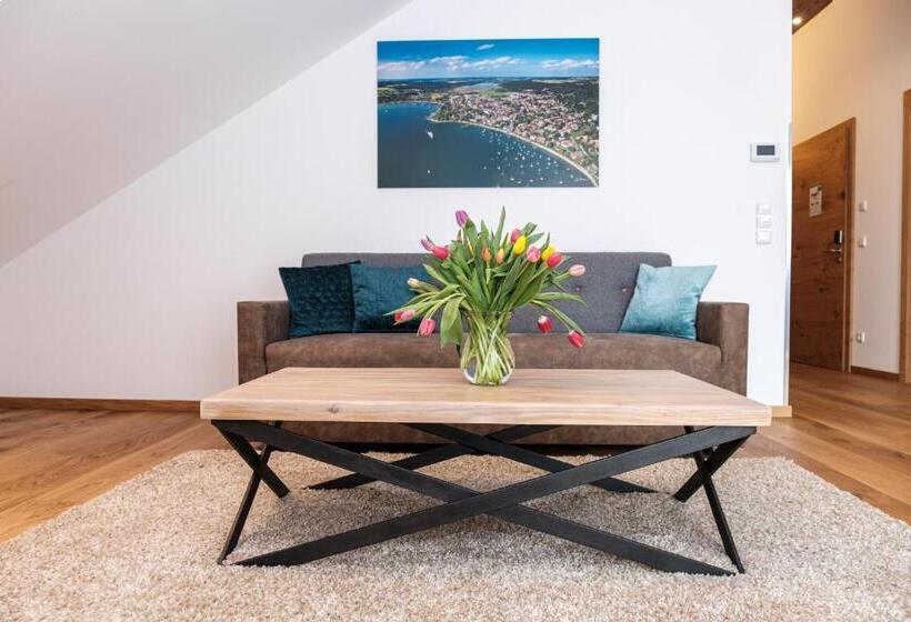 Отель Der Obere Wirt Zum Queri