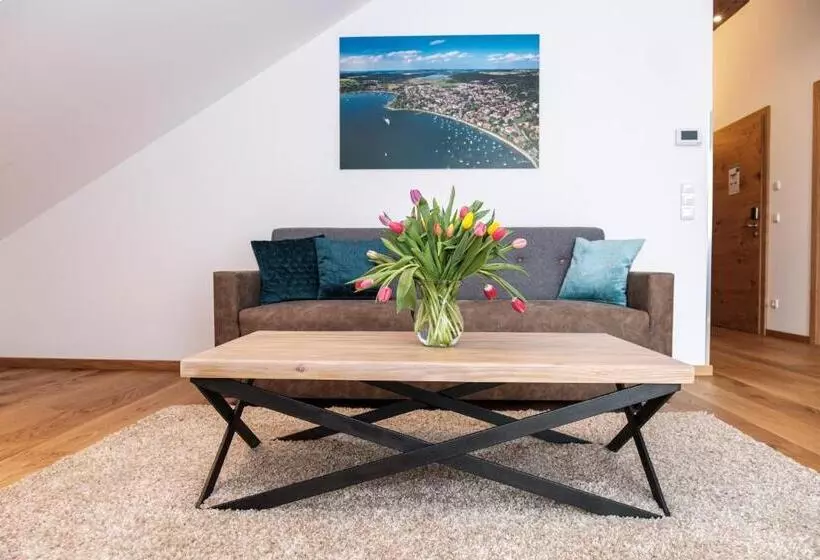 Hotelli Der Obere Wirt Zum Queri