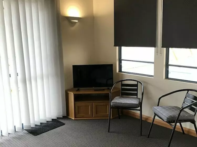 ホテル Wavecrest Village & Tourist Park