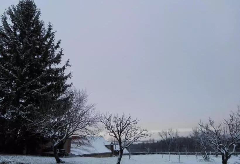 Majatalo Chez Casimir