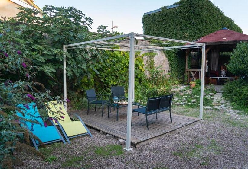 פנסיון La Fee Maison