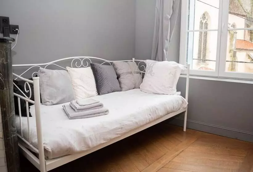 Majatalo La Fee Maison