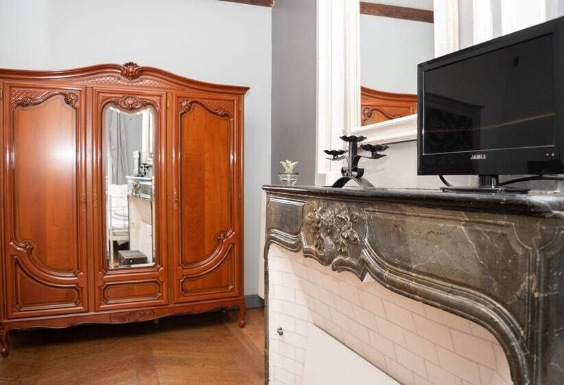 פנסיון La Fee Maison