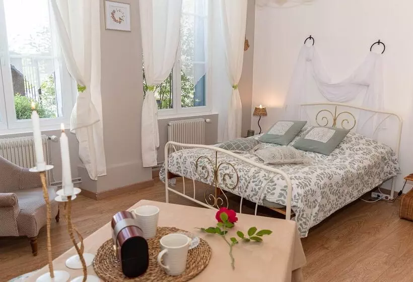 Majatalo La Fee Maison