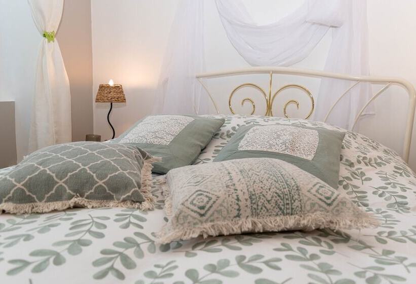 פנסיון La Fee Maison