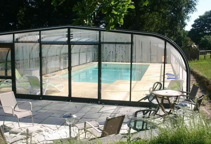 ペンション La Ferme De Trénube