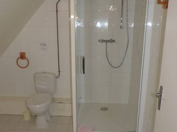 بنسيون La Jonquière