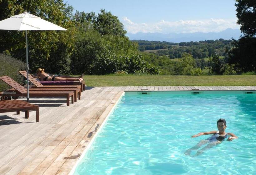 펜션 La Maison De Bazugues