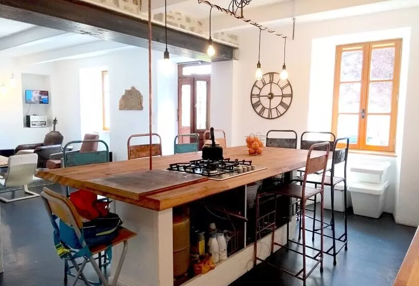 Majatalo La Maison Folia