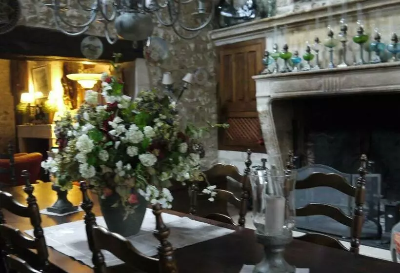 Majatalo Moulin Rouhaud