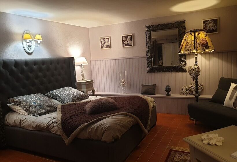 פנסיון Moulin Rouhaud