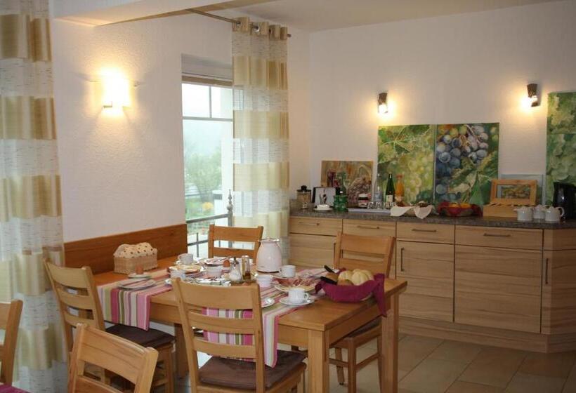 פנסיון Weingut Goeres