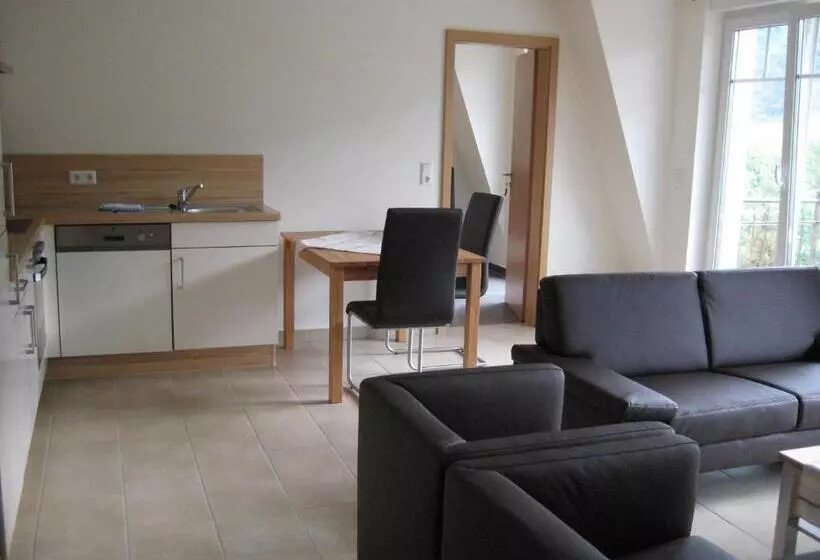 Majatalo Weingut Goeres