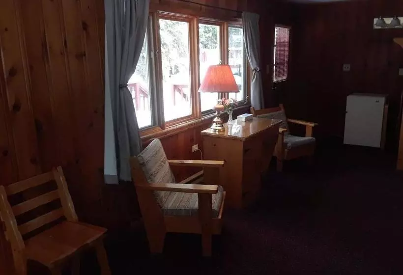 The "new" Baldwins Resort