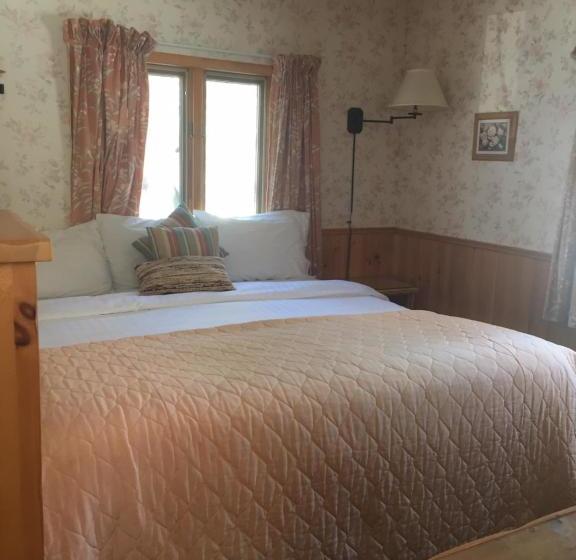 The "new" Baldwins Resort