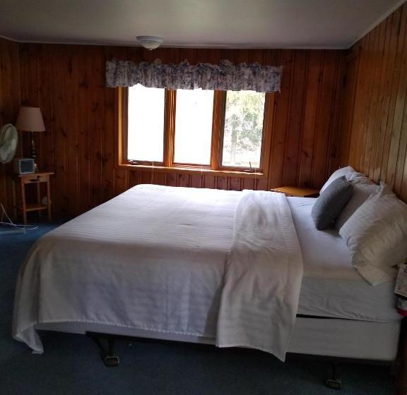 The "new" Baldwins Resort