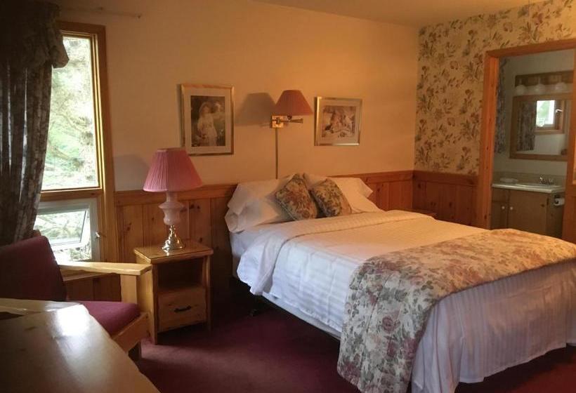 The "new" Baldwins Resort