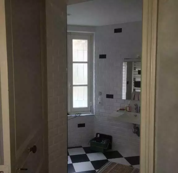 Aamiaismajoitus (B&B) Le Petit Château Des Cedres