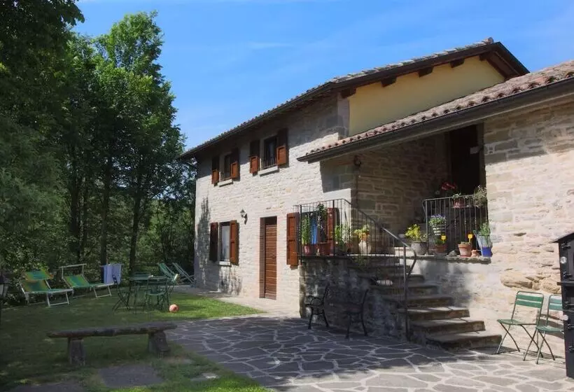 Country Cottage In Marche With Swimming Pool