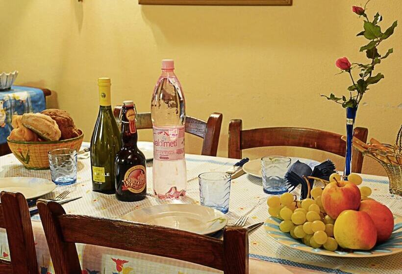 Country Cottage In Marche With Swimming Pool