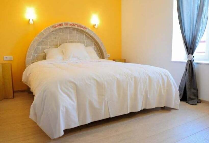 Хостел Le Relais Du Chatel