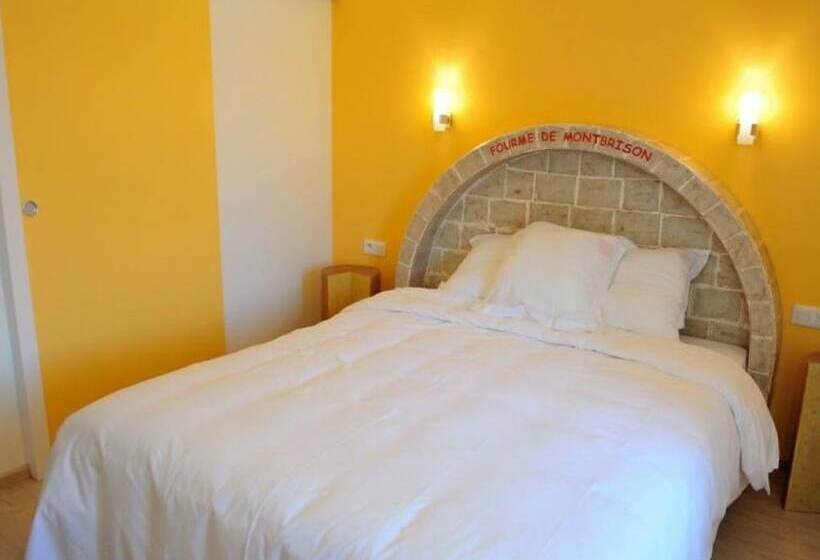 Хостел Le Relais Du Chatel