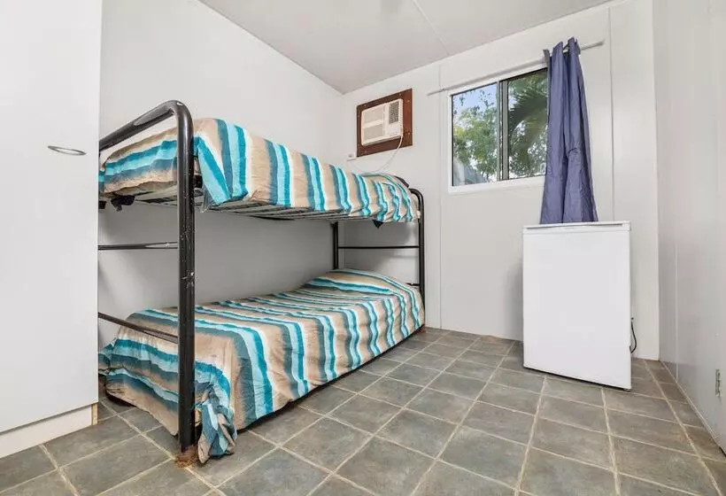 ホテル Aaok Lakes Resort And Caravan Park