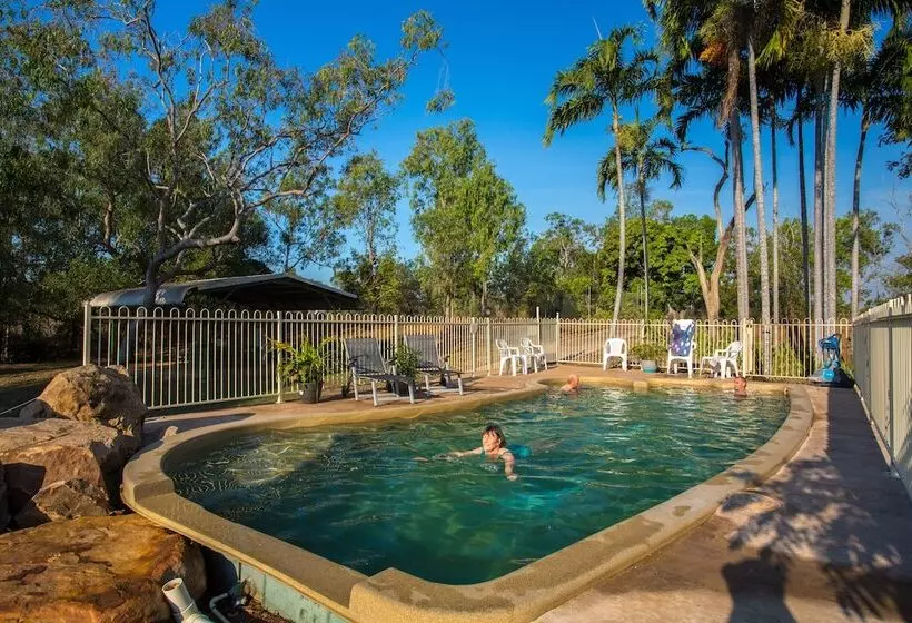 ホテル Aaok Lakes Resort And Caravan Park