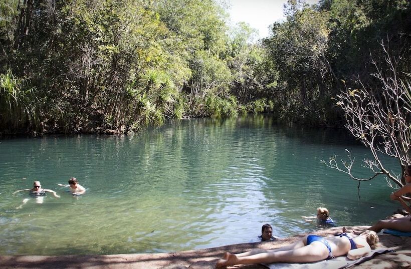 Отель Aaok Lakes Resort And Caravan Park