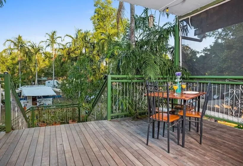 ホテル Aaok Lakes Resort And Caravan Park