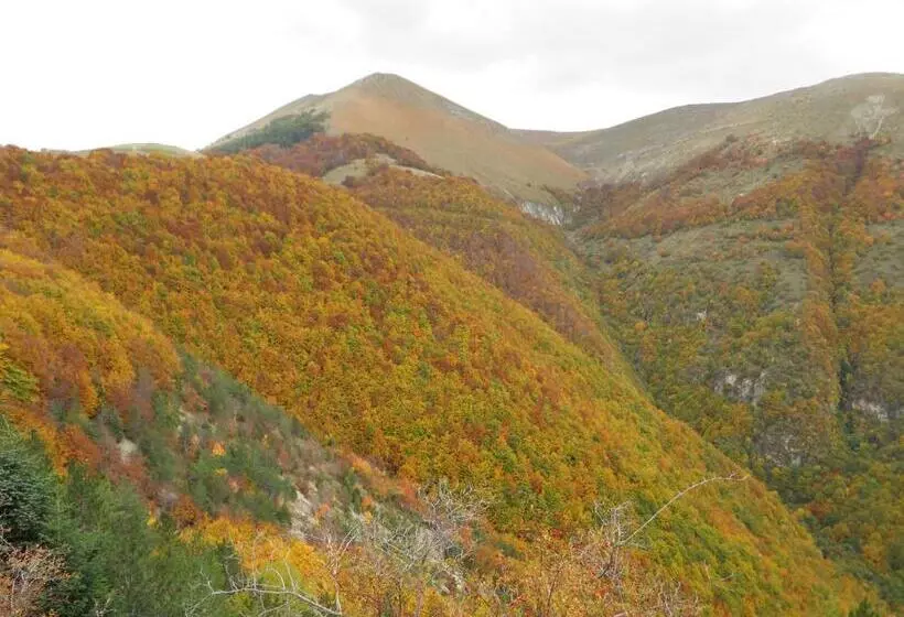 Maaseutuhotelli Agriturismo Monti Sibillini Camperato