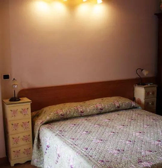 Maaseutuhotelli Agriturismo Monti Sibillini Camperato