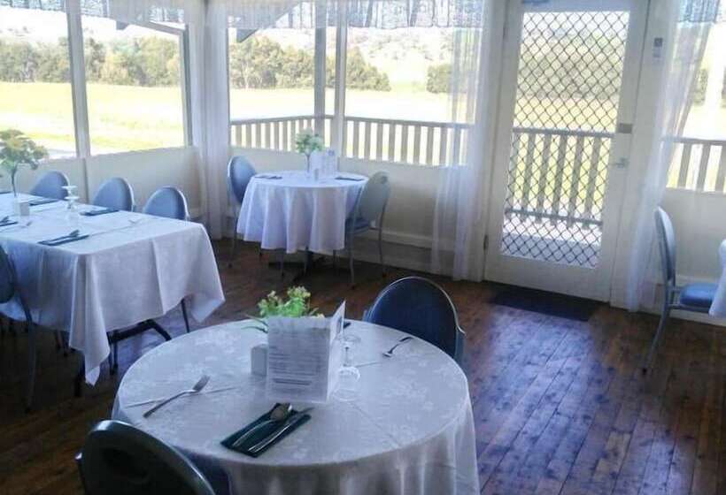 Мотель Jugiong Motor Inn