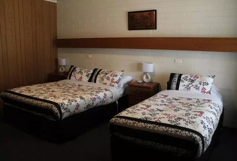 モーテル Orana Motor Inn