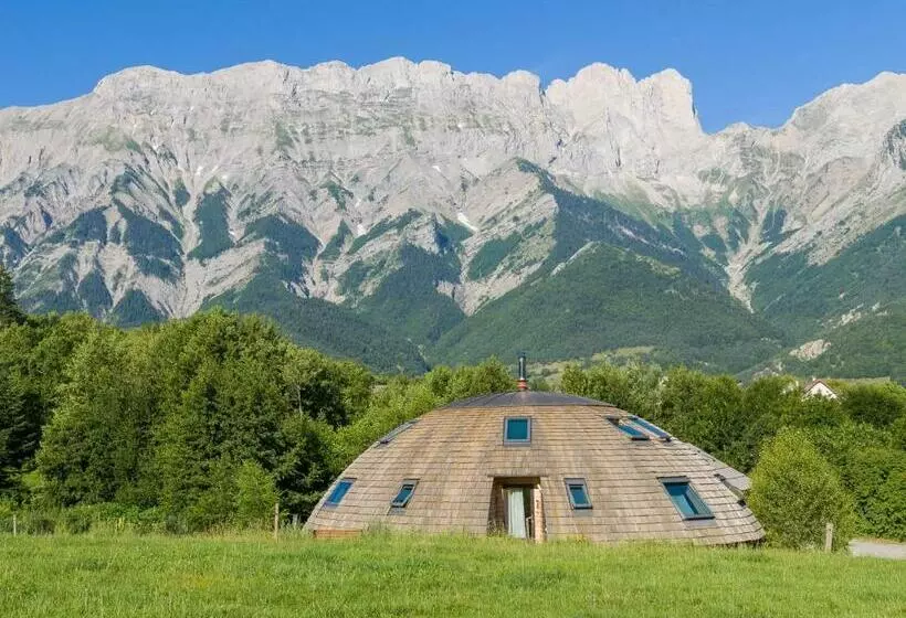 Majatalo Au Dela Des Nuages, Maison D Hôtes Insolite & Spa